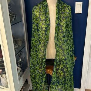 NWOT Women's Top it Off Coral Green & Navy 100% Polyester Patterned Scarf 74”